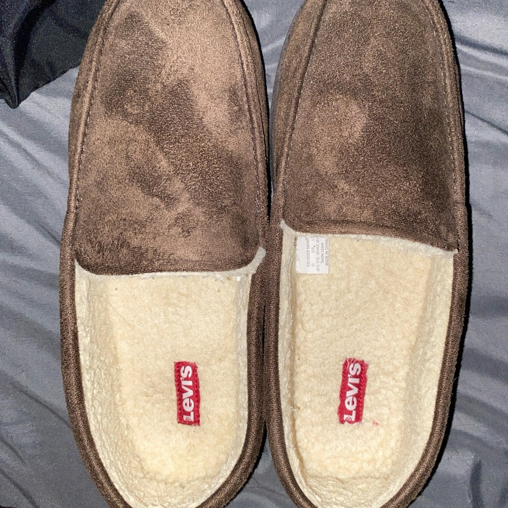 Levi Strauss Men's L size 9.5 to 10.5 brown Memory Foam Slippers